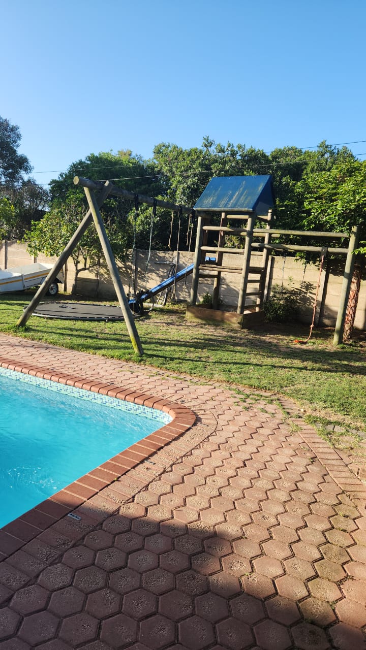 To Let 5 Bedroom Property for Rent in Fraaiuitsig Western Cape